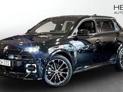 Svart (black) Ny 2025 Renault R5 Iconic Halvkombi | 384 900 kr (Marknadspris)