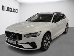 Vit Begagnad 2024 Volvo V90 Plus Kombi | 509 800 kr (Marknadspris)
