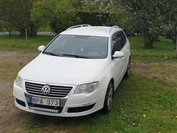Vit Begagnad 2008 VW Passat Highline Kombi | 50 000 kr (Marknadspris)
