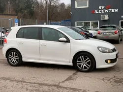 Vit Begagnad 2013 VW Golf VII Halvkombi | 139 900 kr (Marknadspris)