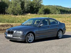 Grå Begagnad 1999 BMW 323 Sedan | 24 900 kr