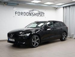 Svart Begagnad 2022 Volvo V60 R-Design Kombi | 339 000 kr (Dyr)