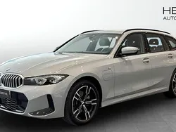 Grå (grey) Begagnad 2024 BMW 330e M Sport Kombi | 549 700 kr (Bra pris)