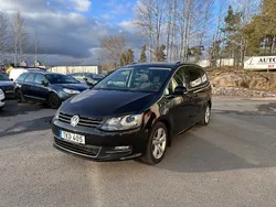 Svart Begagnad 2016 VW Sharan GT Minibuss | 219 900 kr (Marknadspris)