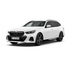 Vit Begagnad 2024 BMW 520 Comfort Edition Kombi | 669 000 kr