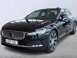 Svart Begagnad 2024 Volvo S90 Plus Sedan | 599 900 kr (Marknadspris)