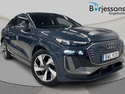 Blå Ny 2025 Audi Q6 Sportback e-tron S-Line SUV | 832 100 kr