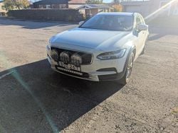 Vit Begagnad 2018 Volvo V90 CC Kinetic Kombi | 240 000 kr (Bra pris)