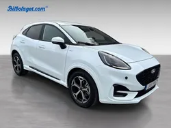 Vit Begagnad 2024 Ford Puma ST-Line SUV | 295 000 kr (Marknadspris)