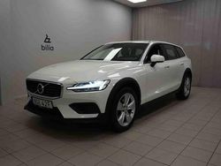 Vit Begagnad 2019 Volvo V60 CC Kombi | 289 900 kr (Dyr)