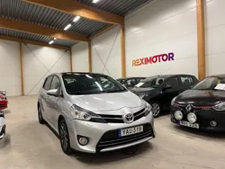 Silver Begagnad 2015 Toyota Verso Executive Minibuss | 99 900 kr (Marknadspris)