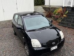 Svart Begagnad 2005 Kia Picanto EX Halvkombi | 12 000 kr (Superpris)