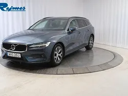 Mörkblå Begagnad 2023 Volvo V60 Core Kombi | 339 900 kr (Bra pris)