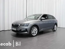 Grå (graphite grey metallic) Begagnad 2023 Skoda Scala Halvkombi | 229 500 kr (Marknadspris)