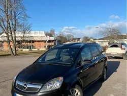 Svart Begagnad 2007 Opel Zafira Minibuss | 9 900 kr (Superpris)
