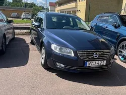 Blå Begagnad 2015 Volvo V70 Kombi | 99 000 kr (Marknadspris)