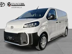 Vit Ny 2025 Toyota Proace Comfort Van | 434 875 kr (Marknadspris)
