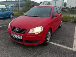 Röd Begagnad 2007 VW Polo Comfortline Halvkombi | 29 900 kr