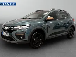 Grön Ny 2025 Dacia Sandero Extreme Halvkombi | 219 900 kr (Marknadspris)