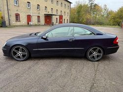 Blå Begagnad 2003 Mercedes CLK320 Sportkupé | 69 900 kr (Marknadspris)