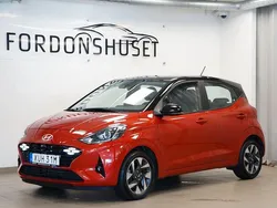 Röd Begagnad 2023 Hyundai i10 Advanced Halvkombi | 169 000 kr (Marknadspris)