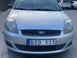 Grå Begagnad 2007 Ford Fiesta Halvkombi | 18 000 kr (Bra pris)