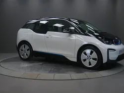 Vit Begagnad 2020 BMW i3 Comfort Edition Halvkombi | 179 000 kr (Marknadspris)