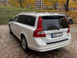 Vit Begagnad 2010 Volvo V70 Summum Kombi | 72 000 kr (Bra pris)