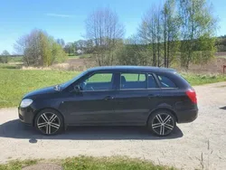 Svart Begagnad 2009 Skoda Fabia Kombi | 23 500 kr (Marknadspris)