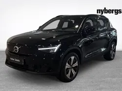 Svart Begagnad 2023 Volvo XC40 Core SUV | 339 000 kr