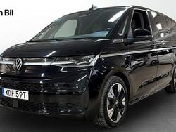 Svart Begagnad 2025 VW Multivan Style Van | 799 900 kr