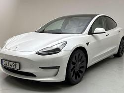 Vit Begagnad 2021 Tesla Model 3 Performance Sedan | 304 000 kr (Bra pris)