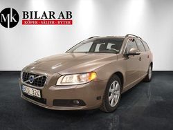 Grå Begagnad 2010 Volvo V70 Momentum Kombi | 109 900 kr (Marknadspris)