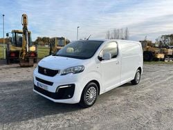 Vit Begagnad 2017 Peugeot Expert Van | 89 000 kr (Marknadspris)