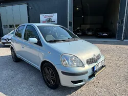 Ljusblå Begagnad 2004 Toyota Yaris Halvkombi | 15 900 kr