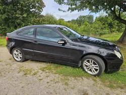 Svart Begagnad 2004 Mercedes C180 Sportkupé | 27 500 kr (Marknadspris)
