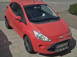 Röd Begagnad 2009 Ford Ka Titanium Halvkombi | 25 000 kr (Marknadspris)