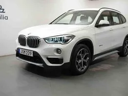 Vit Begagnad 2016 BMW X1 SUV | 189 900 kr