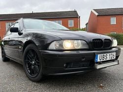 Svart Begagnad 2003 BMW 520 Kombi | 29 000 kr (Marknadspris)