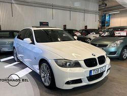 Vit Begagnad 2011 BMW 335 Sedan | 129 900 kr