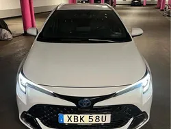 Vit Begagnad 2023 Toyota Corolla Style Kombi | 195 000 kr (Superpris)