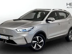 Grå (grey) Begagnad 2022 MG ZS Luxury Sedan | 249 900 kr (Superpris)