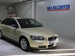 Ljusgrön Begagnad 2003 Volvo S40 Sedan | 59 000 kr (Lite dyr)