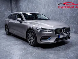 Grå Begagnad 2021 Volvo V60 Inscription Kombi | 258 800 kr (Marknadspris)