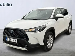 Vit Begagnad 2023 Toyota Corolla Cross Active SUV | 398 900 kr (Lite dyr)