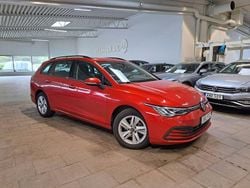 Röd Begagnad 2022 VW Golf VIII Kombi | 249 800 kr (Marknadspris)