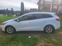 Vit Begagnad 2013 Kia Ceed Sportswagon Comfort Kombi | 69 000 kr (Marknadspris)