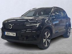 Svart Begagnad 2022 Volvo XC40 Plus SUV | 339 900 kr