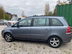 Grå Begagnad 2007 Opel Zafira Minibuss | 34 500 kr (Dyr)