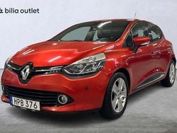 Röd Begagnad 2014 Renault Clio IV Dynamique Halvkombi | 89 900 kr (Lite dyr)